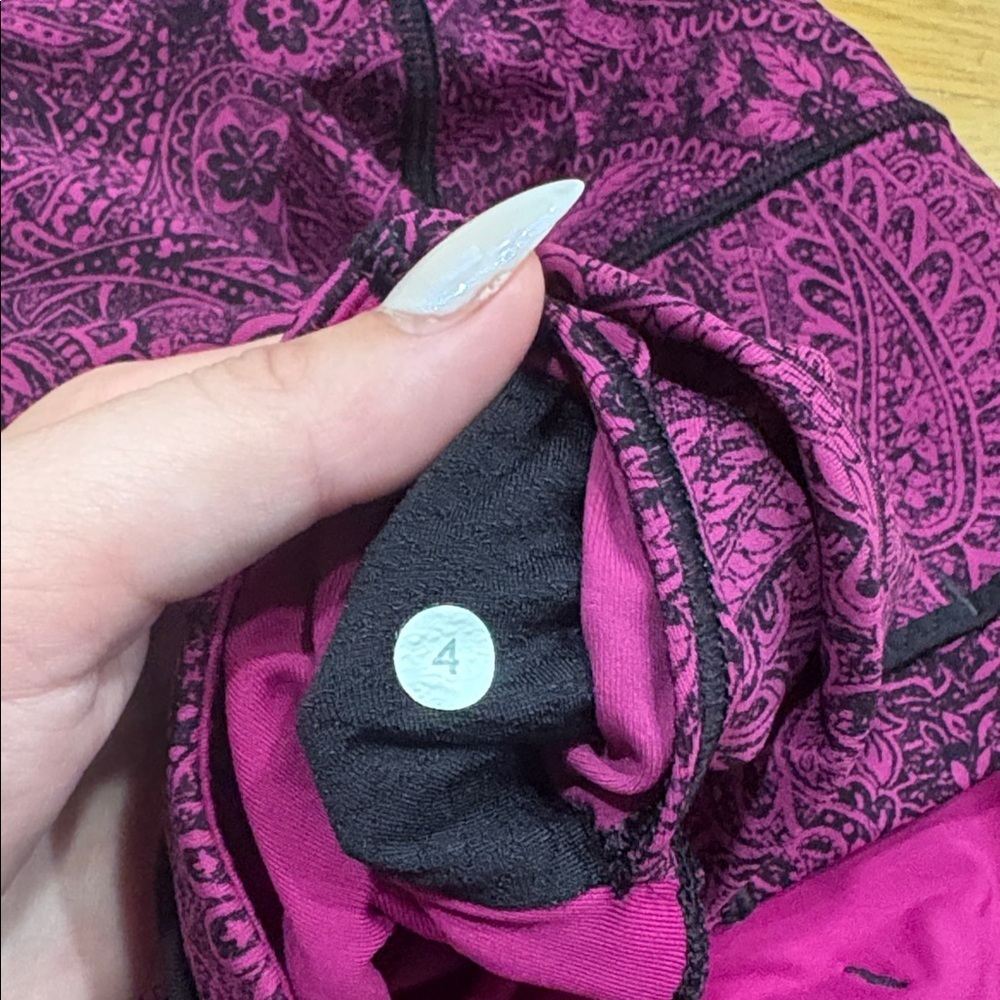 Lululemon Athletica Paisley Print Pants - Fuchsia and Black - Picture 2 of 4